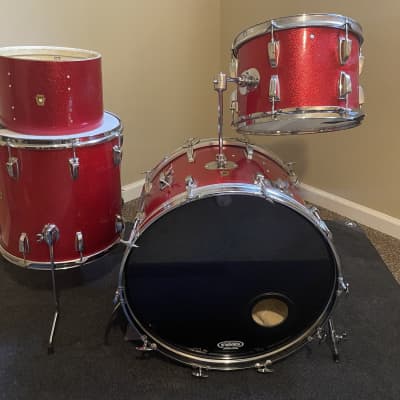 Ludwig No. 980 Super Classic Outfit 9x13 / 16x16 / 14x22" Drum Set 1960s image 1