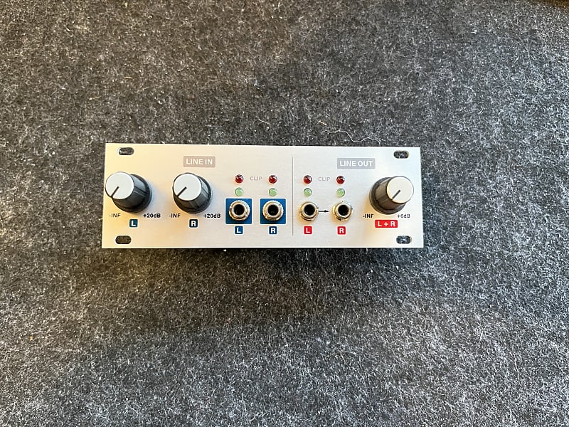 Intellijel Audio I/O 1U Dual Balanced Audio Input/Output