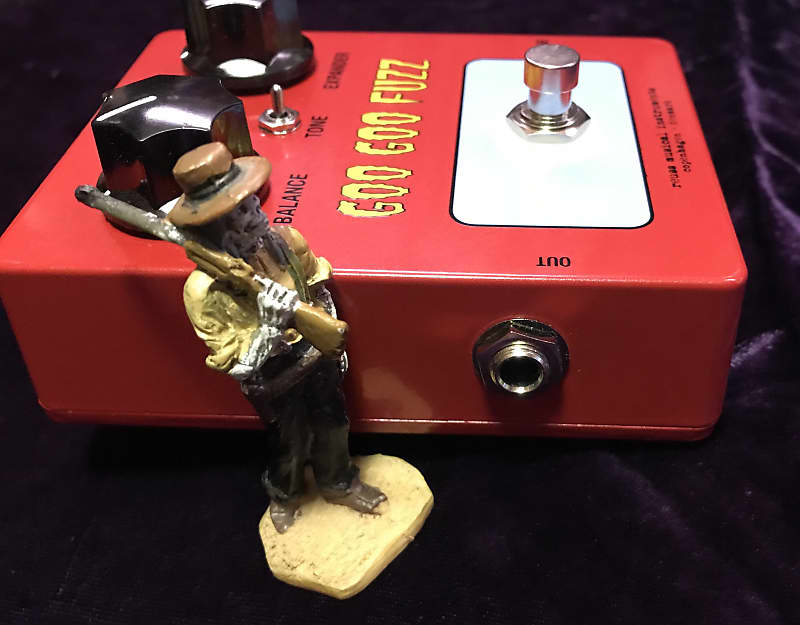Reuss SF-02 Goo Goo Fuzz ギターエフェクター Amazon | REUSS(ロイス) SF-02 Goo Goo Fuzz Univox/Shin-Ei FY