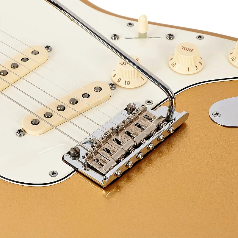 Fender FSR 60th Anniversary American Standard Stratocaster Aztec