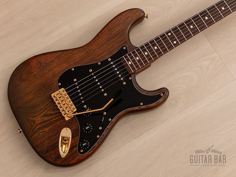 ギター Custom Oder Lacquer Finish Stratocaster 1991 Fender Stratocaster Order Made Walnut Satin Nitro Lacquer w