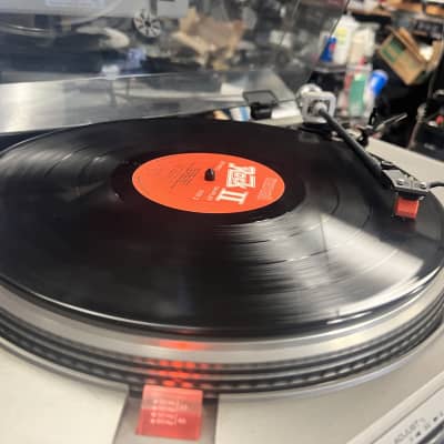 Vintage Fisher MT-6410c Semi-automatic Turntable 80s Japan Vintage Fisher MT-6410c Semi-automatic Turntable 80s Japan