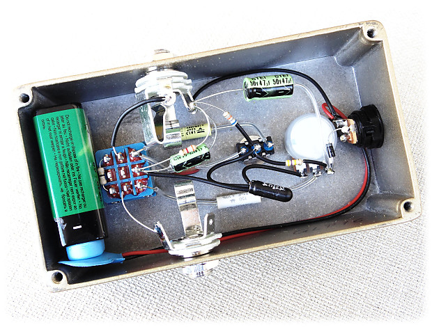 Rawk D Arrow Dallas Rangemaster Clone Hand Wired Point To