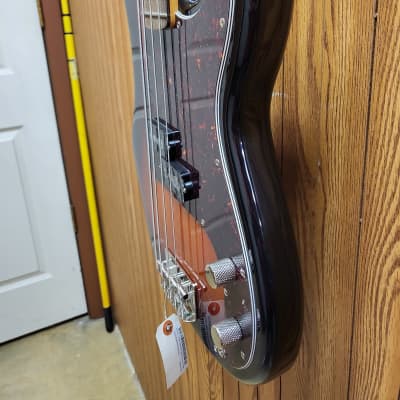 Fender Squier Classic Vibe 60's Sunburst Precision P Bass Guitar w/ Fender Hard Case image 2