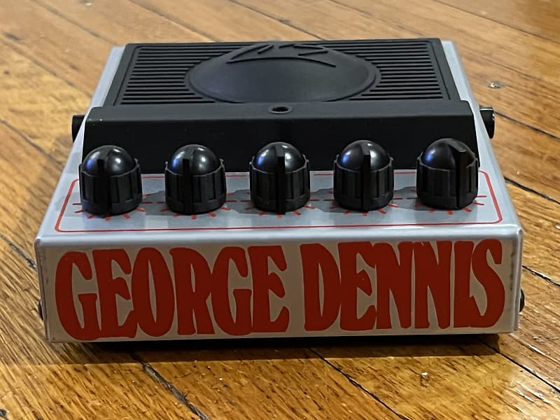 George Dennis King Bee Distortion Bonus Pedals Included | Reverb