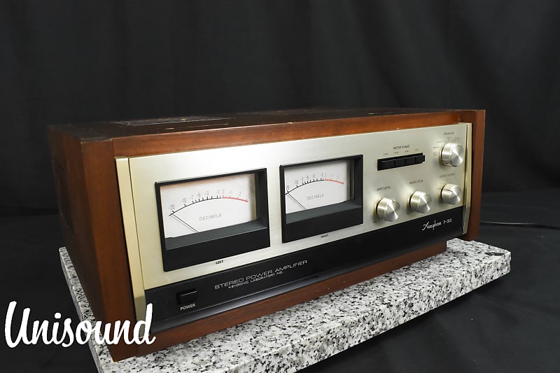 Accuphase P-300 Stereo Power Amplifier in Very Good | Reverb Portugal