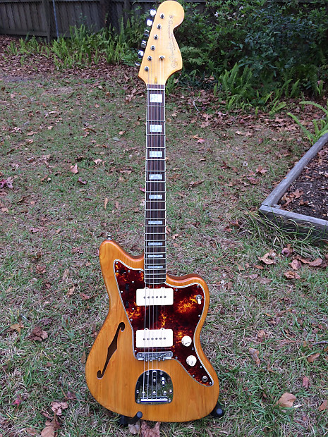 Semi Hollow Jazzmaster w Novak s Mastery Mono Case