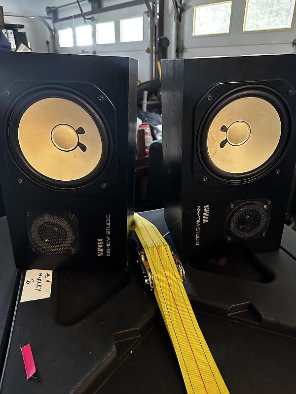 PreSonus Eris E3.5 Studio Monitors Sound test, full review, likes &  dislikes 