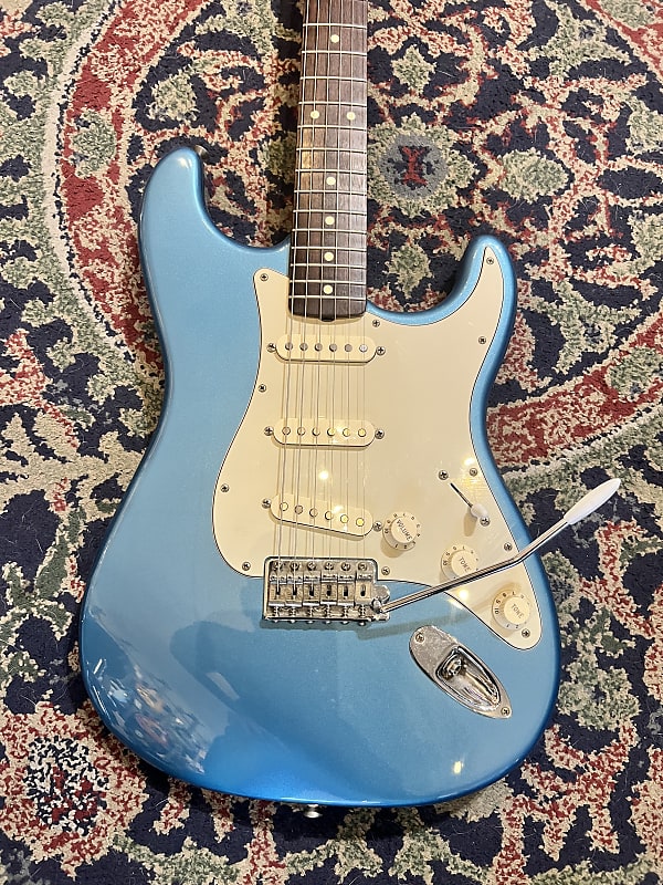 Fender Classic Series '60s Stratocaster Fender Classic Series '60s Stratocaster | Reverb
