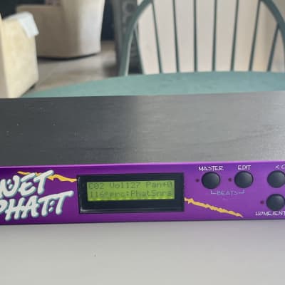 E-MU Systems Planet Phatt Rackmount 32-Voice Synthesizer 1997 - Pink