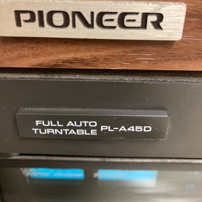 Pioneer  PL-A45D 1975 Walnut veneer plinth/Black base image 2