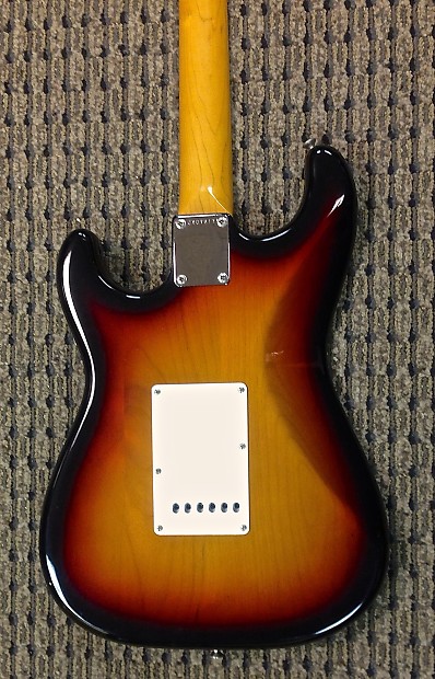 ゆ*こ様 Fender Japan Stratocaster 1982年製 中古］Fender Japan / 1982年製 JV Neck Stratocaster Sunburst