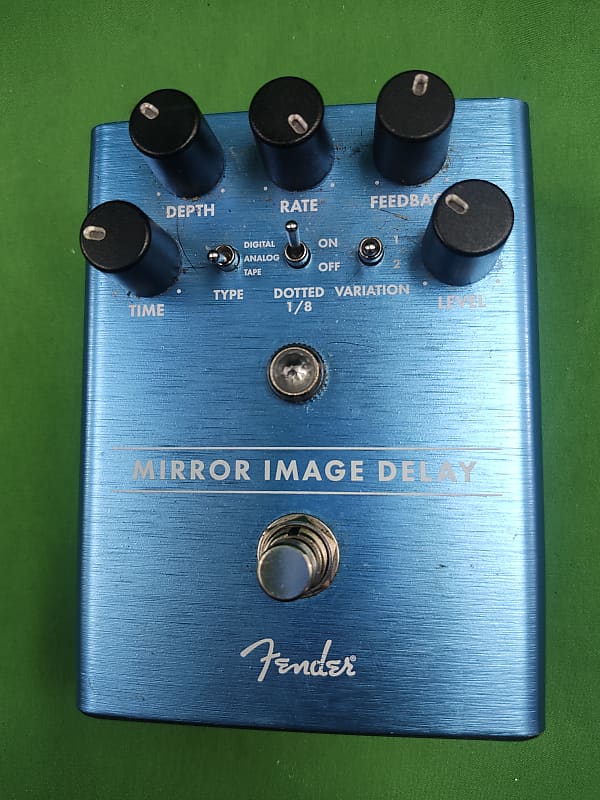 Fender Mirror Image Delay