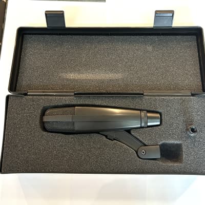 Sennheiser MD 421 II Dynamic Microphone - Black