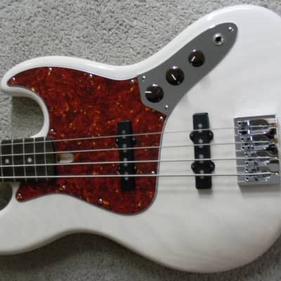 2019 Wilkins RoadTested Bass WRTJ4 Classic  Trans White ! image 5