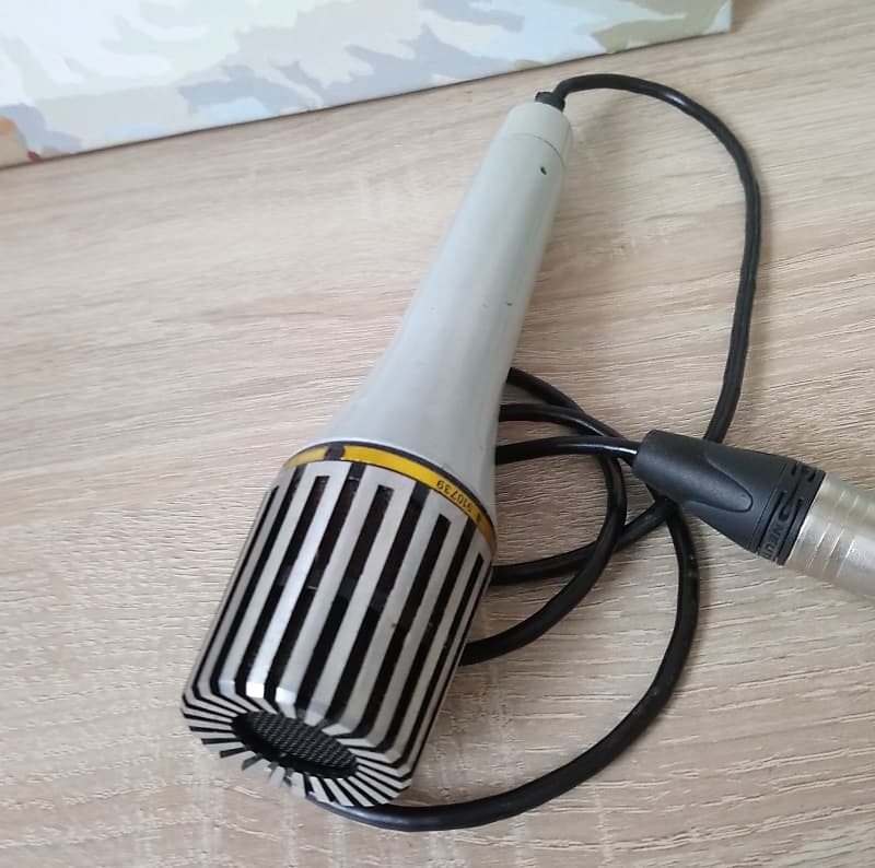 Lomo 82a-12 Soviet Dynamic Microphone | Reverb