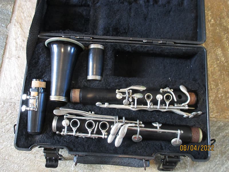 Selmer Signet 100 wood clarinet. | Reverb