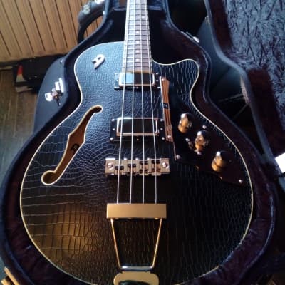 Duesenberg Starplayer Bass Outlaw - Black for sale