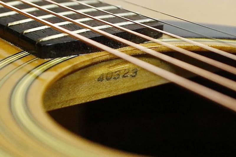 1974 made Vintage Acoustic Guitar Yamaha FG-130 GREEN