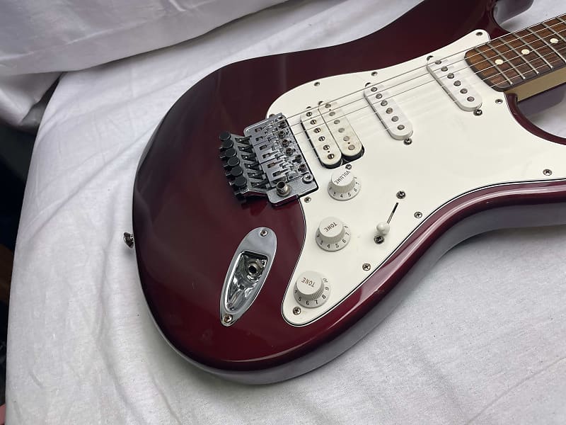 1999 Fender Mexican HSS Strat w/Floyd Rose & upgrade -OHSC