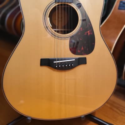 Yamaha LL26 Acoustic Electric Guitar image 3