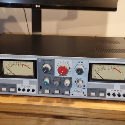 AMEK System 9098 Dual Compressor / Limiter | Reverb UK