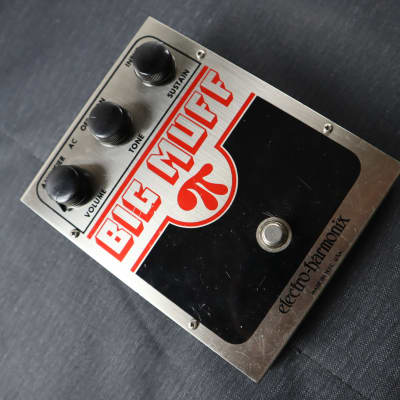 Electro-Harmonix Big Muff Pi V3 (Red & Black) | Reverb