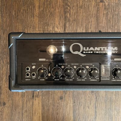 Hughes & Kettner Quantum QT 600 - Legendary bass amp / head