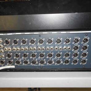 Soundcraft-8000-mixing-console-32-x-8-recording-mixer-works-great-tested image 9