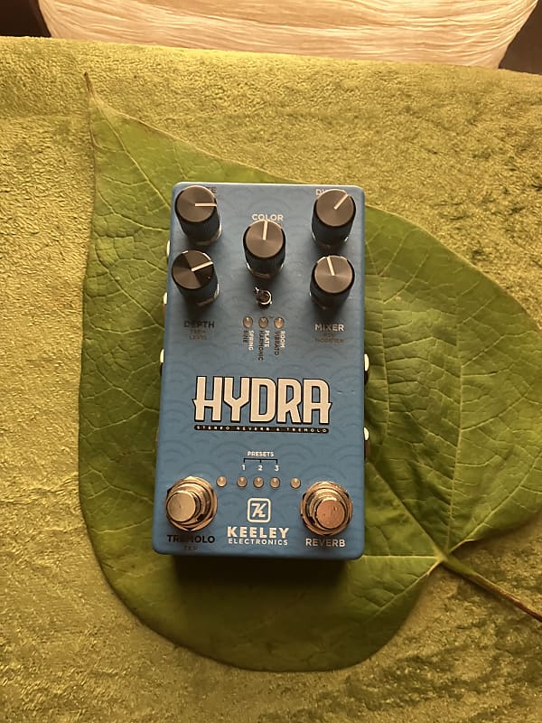 Keeley Hydra Stereo Reverb & Tremolo