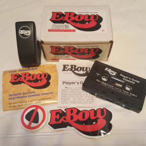 E-BOW   イーボウ   白ロゴ
