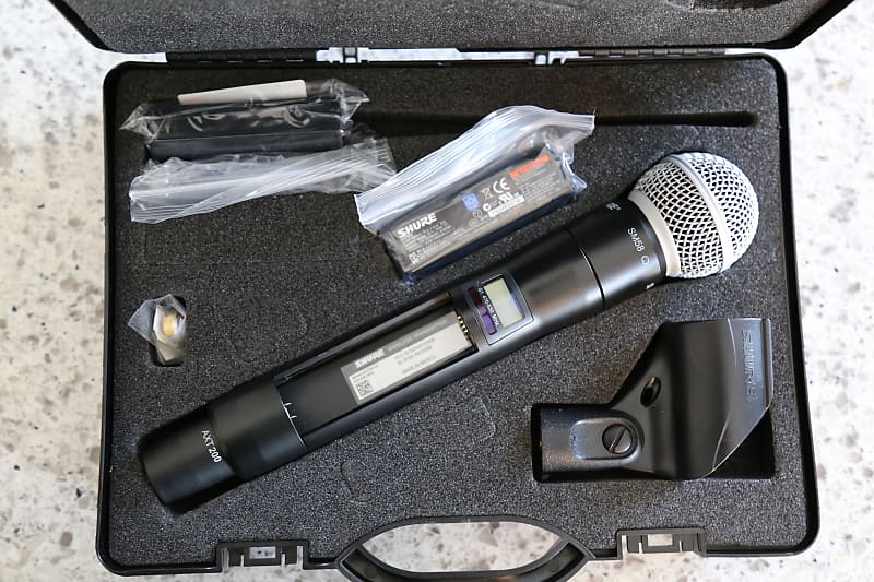Shure AXT200/SM58 Handheld Frequency Diversity Transmitter | Reverb