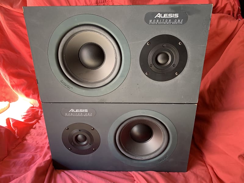 Alesis Monitor One Studio Reference Monitor Pair | Reverb