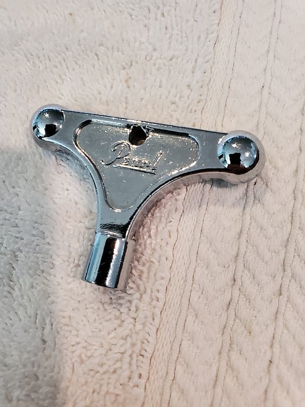 Pearl Drum Key 2000's Chrome Reverb