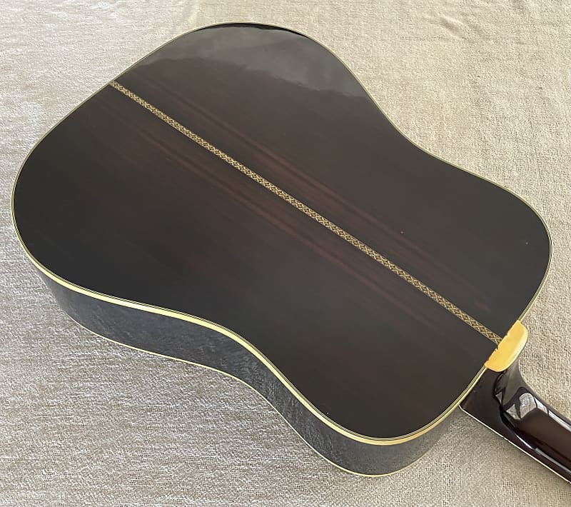 Alvarez ギター　dove 5025　ＹＡＩＲＩ製造　日本製 Alvarez ギターdove 5025 (さとけん) 服部天神の弦楽器、ギター