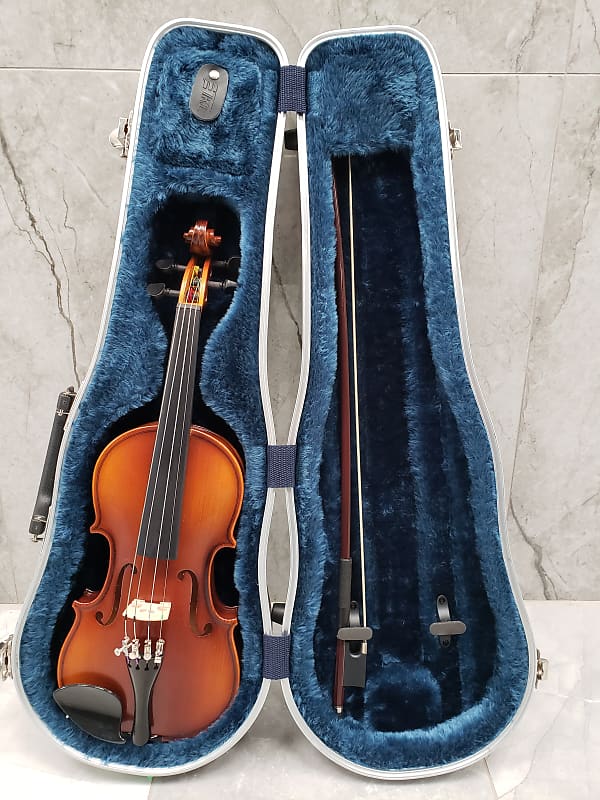 Knilling Bucharest 4KQ1AA violin outfit 1/4 size image 1