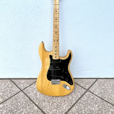 Fender Stratocaster Hardtail Maple Fretboard 1976 Natural finish all original image 16