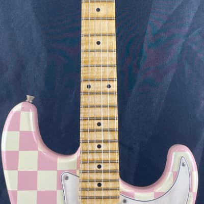 Custom/Hybrid Stratocaster, Relic, Checkerboard Aged Shell Pink over Aged Vintage White image 5
