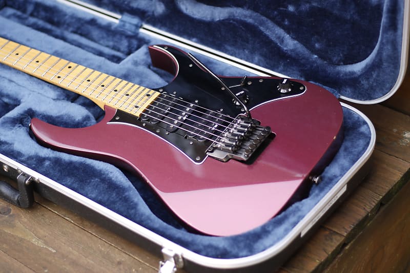 Ibanez の象徴モデルとも言える “RG550”ジェネシス