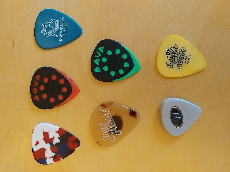 Assortment Of Boutique Guitar Picks John Pearse Winspear Dava