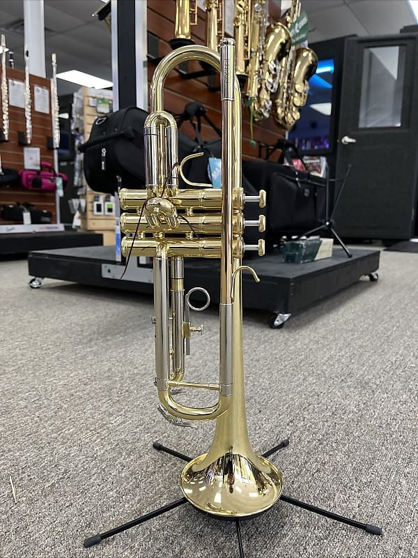 Eastman ETR221 Bb Trumpet (Floor Model) image 1