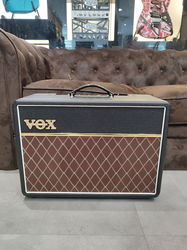 Vox AC10C1 Custom 10Watt 1x10" Guitar Combo Reverb