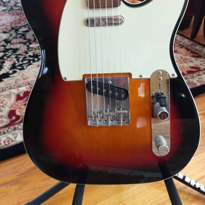 Squier Telecaster サンバースト SquierAffinity Series Telecaster -3-Color Sunburst / Maple