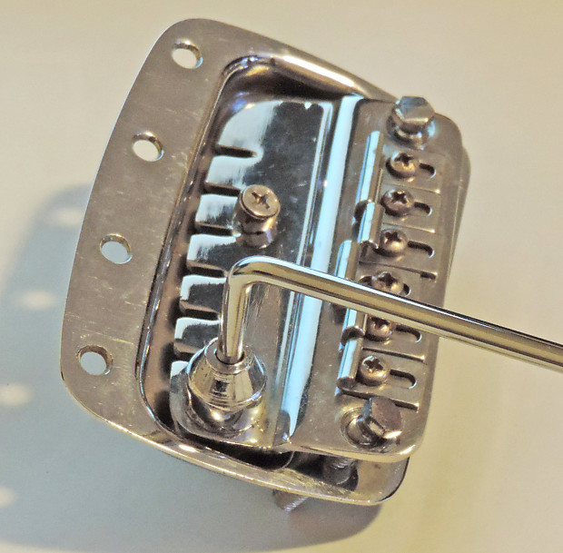 Fender shop bronco tremolo