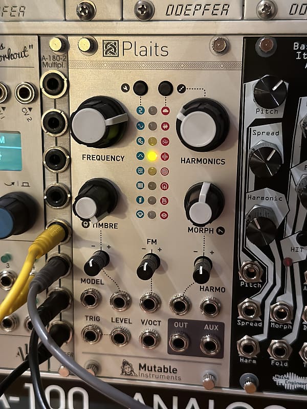 Mutable Instruments Plaits