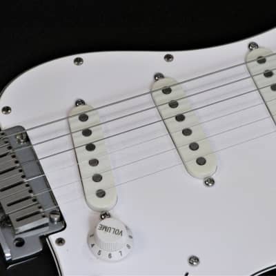 Fender Stratocaster 1984-1987 Black / White tuxedo image 3
