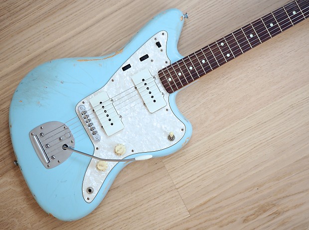 【最終価格】Warmoth Jazzmasterボディ　豪華ミニハム仕様 jazzmaster.jpg