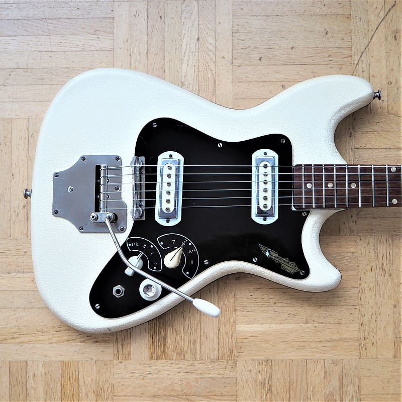 Klira Triumphator Ohio guitar ~1965 white tolex cover - made in Germany image 1