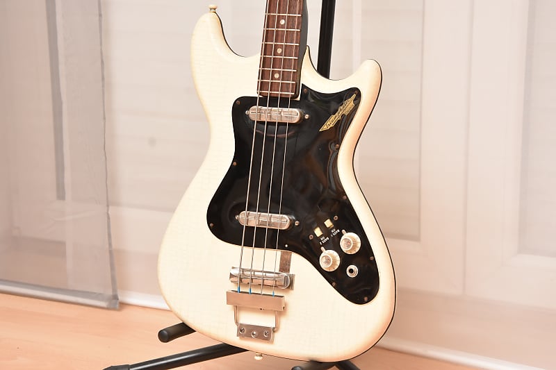 Klira Triumphator 1960s German Vintage White Vinyl Bass Guitar Gitarre