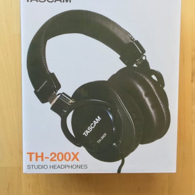 Tascam TH 200X Studio Headphones Closed Back Mixing Recording Podcast 200 X TH200X Black Reverb